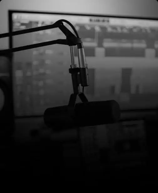 Della Talks design knowledge podcast studio microphone setup