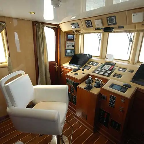 Luxury guest cabin interior on MY Kalizma yacht designed by Jimmy Mistry