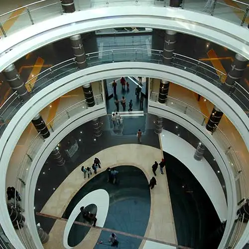 Interior atrium architecture of Sahara Ganj mall designed by Jimmy Mistry