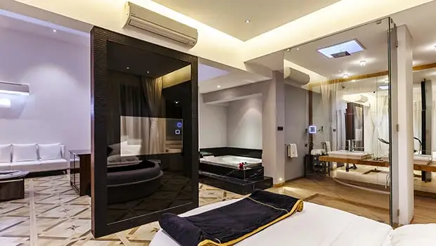 Bed Room Interior Design of Della Villas