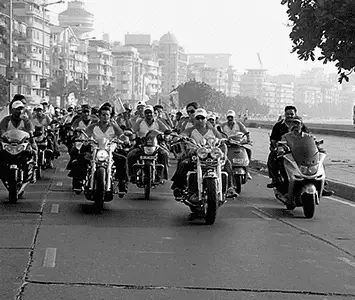 Jimmy Mistry youth movement with 600 Parsi bikers riding through Mumbai