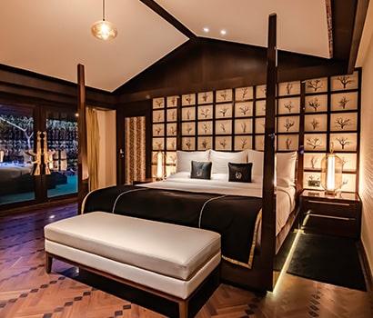 King size bed at Presicential Suite of D.A.T.A. Resort